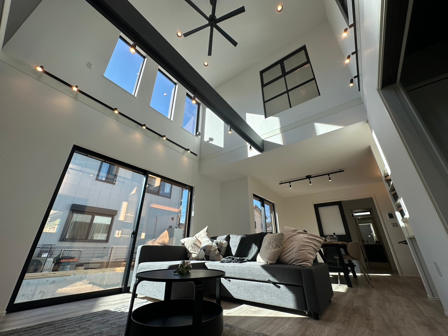 カタレルハウス本郷台